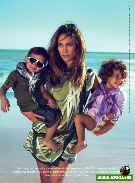Дженнифер Лопез снялась в рекламе Gucci с близнецами (ФОТО)