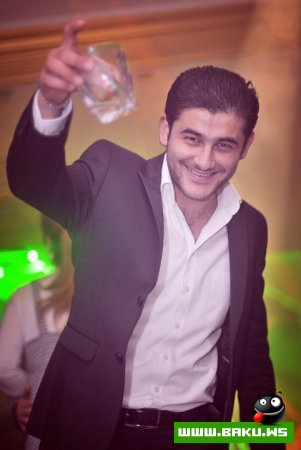 Азербайджанский певец проиграл в казино более 20 тысяч долларов