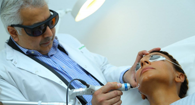 Британский дерматолог об использовании лазеров в косметологии в Баку