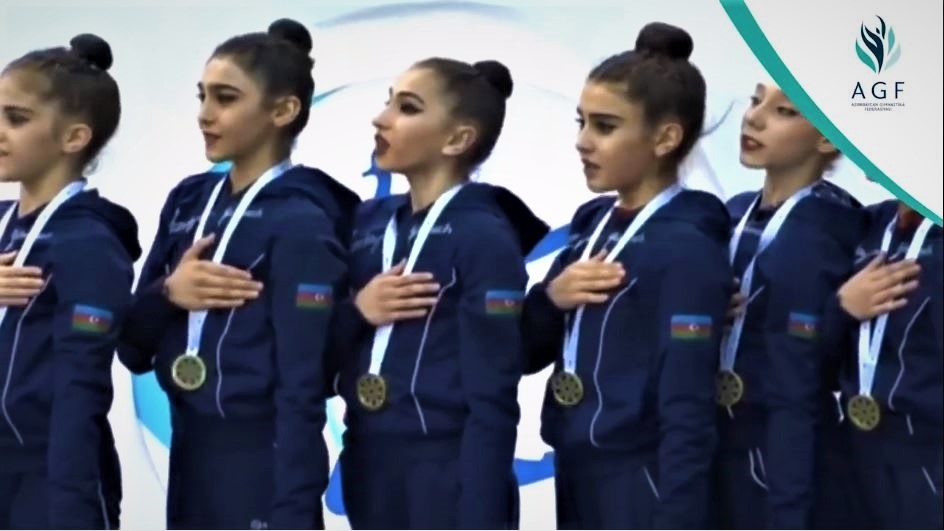 Исполнение гимна Азербайджана юными гимнастками растрогало весь зал