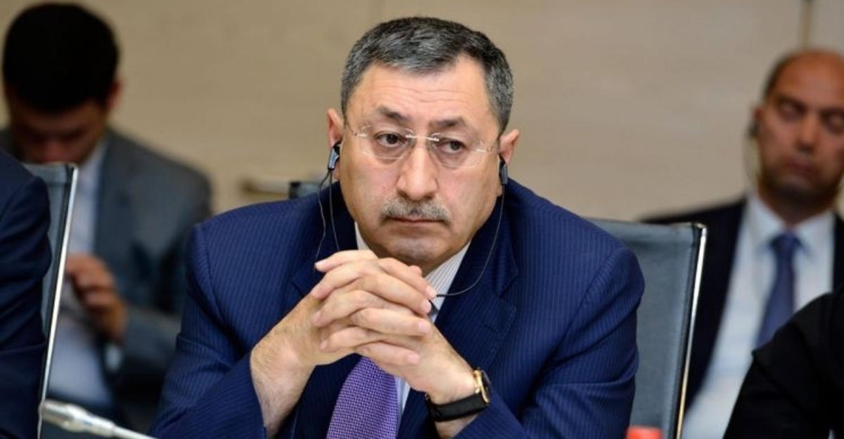 Ильхам Алиев назначил Халафа Халафова на старую должность