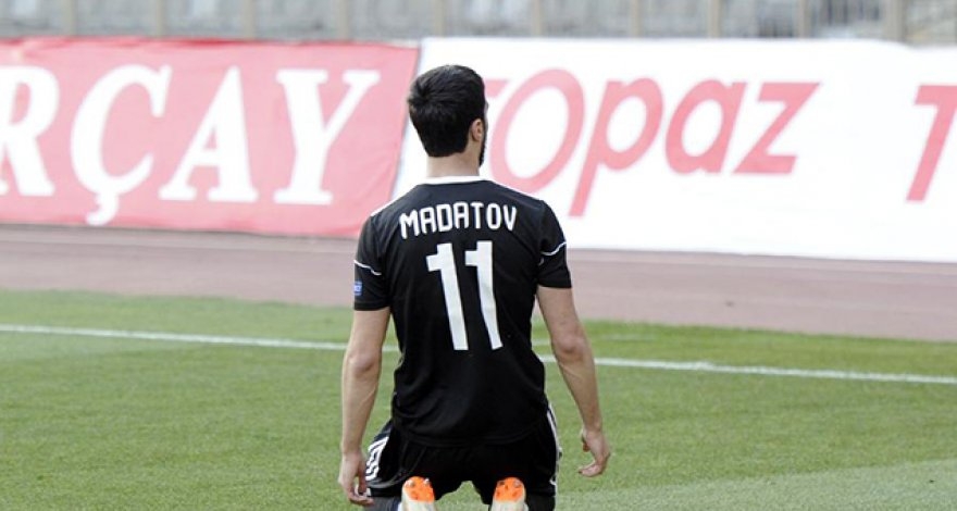 Футболист сборной Азербайджана сменил фамилию