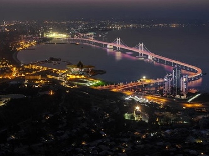 "Мост через Бакинскую бухту как спасение от пробок": Презентован новый проект