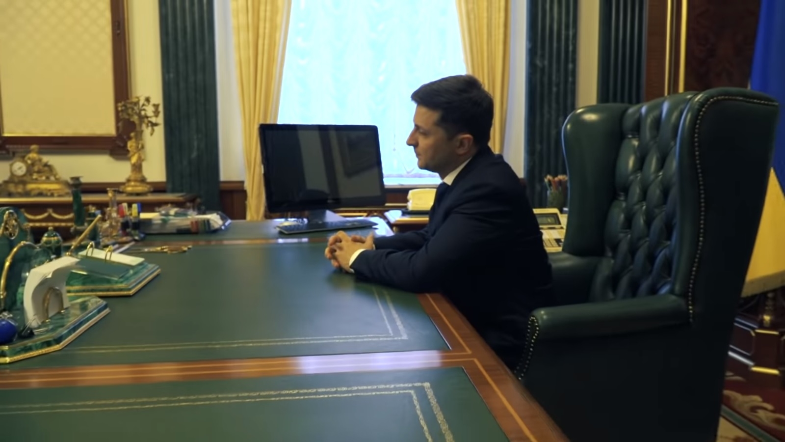 Зеленский оценил кресло президента Украины: Неудобно