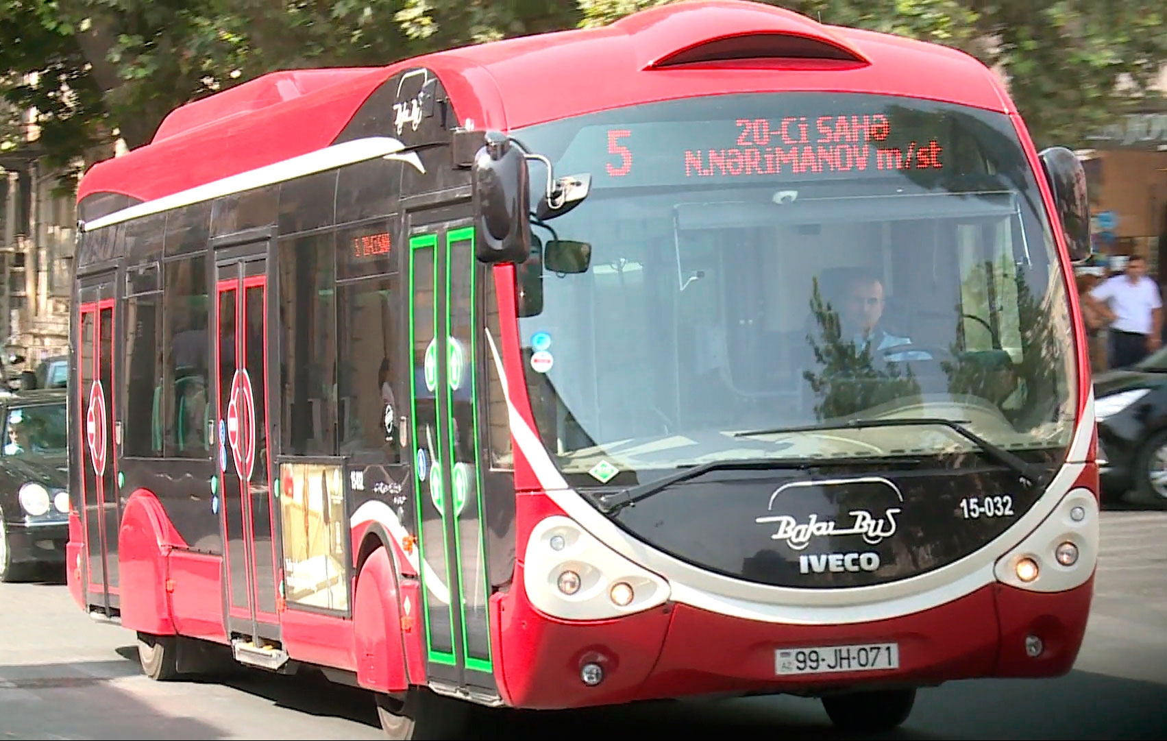 Меняется схема движения ряда бакинских автобусов