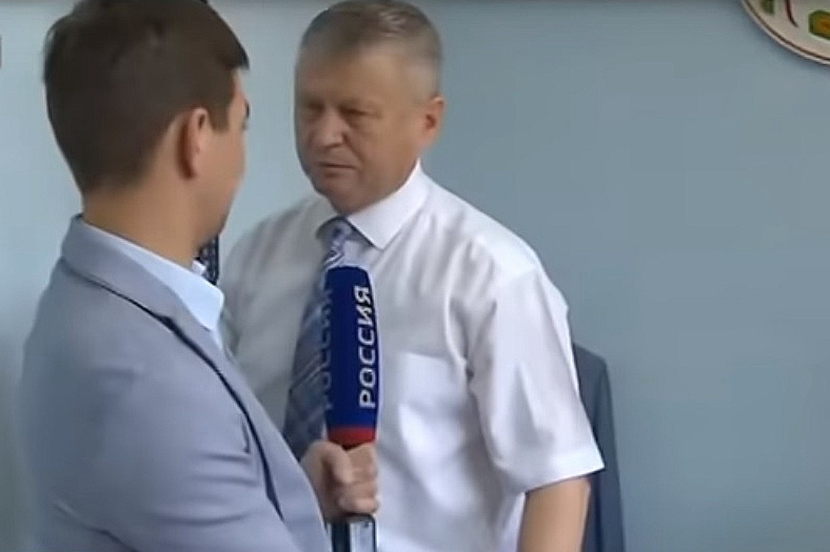 Чиновник напал на корреспондента "России 24" во время интервью