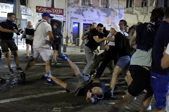 Первая драка британцев в Баку: есть пострадавшие
