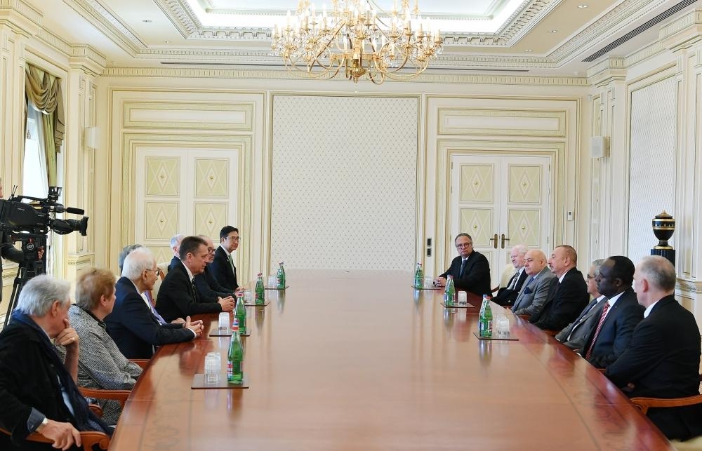 Ильхам Алиев принял делегацию Международного союза архитекторов