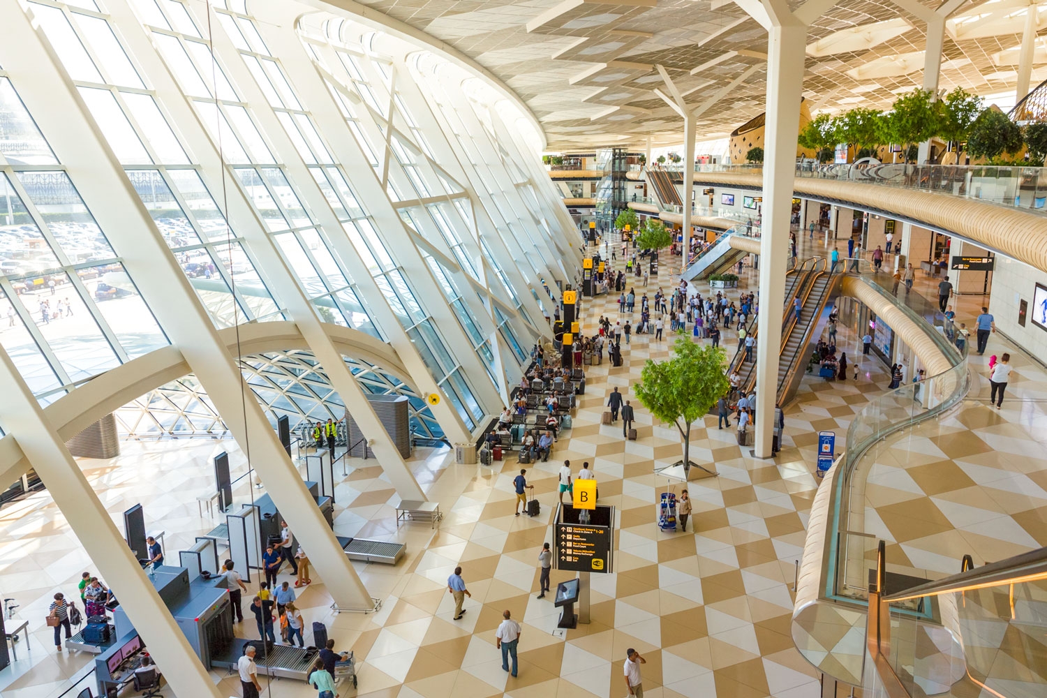 Пассажиропоток аэропортов Азербайджана за 5 месяцев составил 1,85 млн. человек