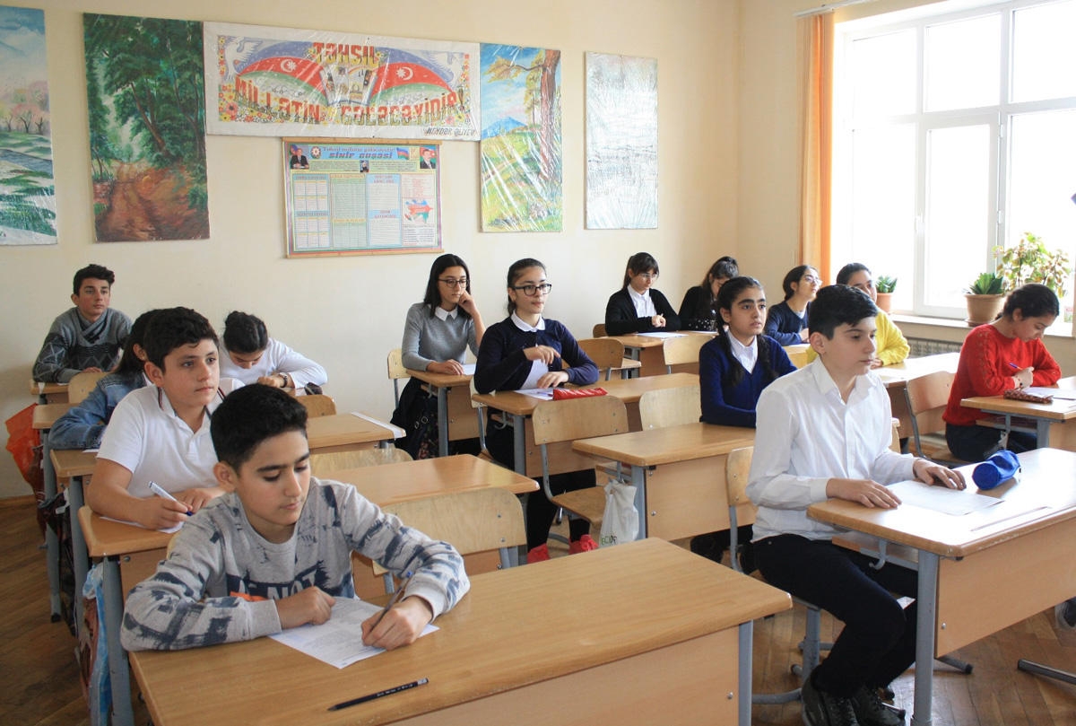 школа в азербайджане