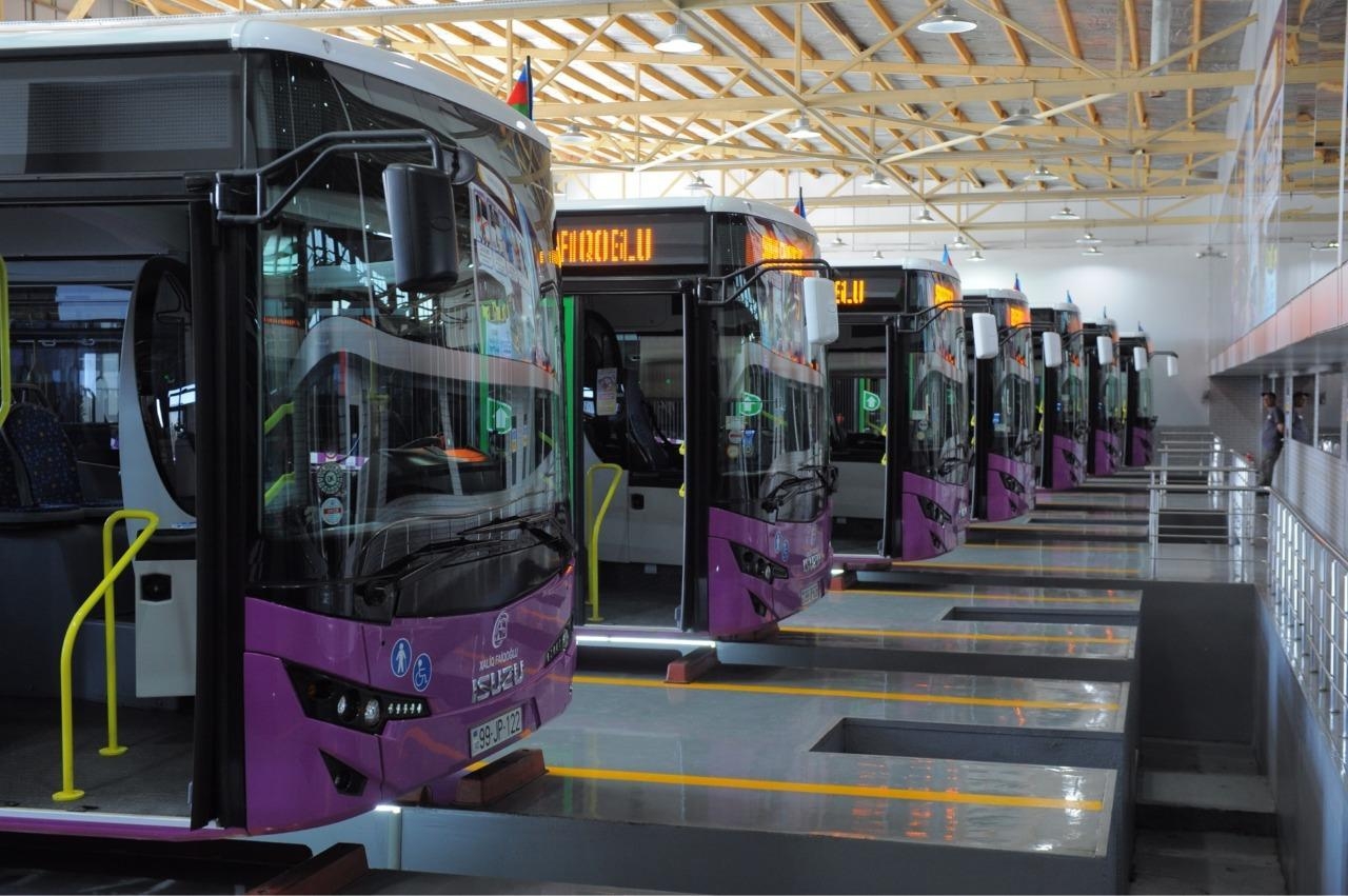 Ряд бакинских поселков обеспечат новыми автобусами