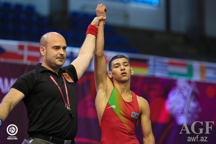Азербайджанские борцы завоевали два золота и бронзу Чемпионата Европы - ФОТО