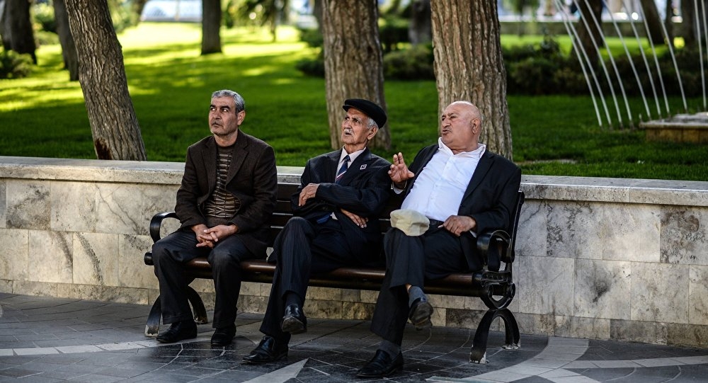 В Азербайджане с 1 октября возрастет размер минимальной пенсии