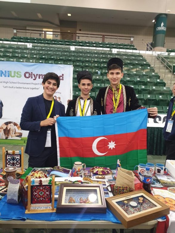Азербайджанские школьники выиграли Олимпиаду в Нью-Йорке