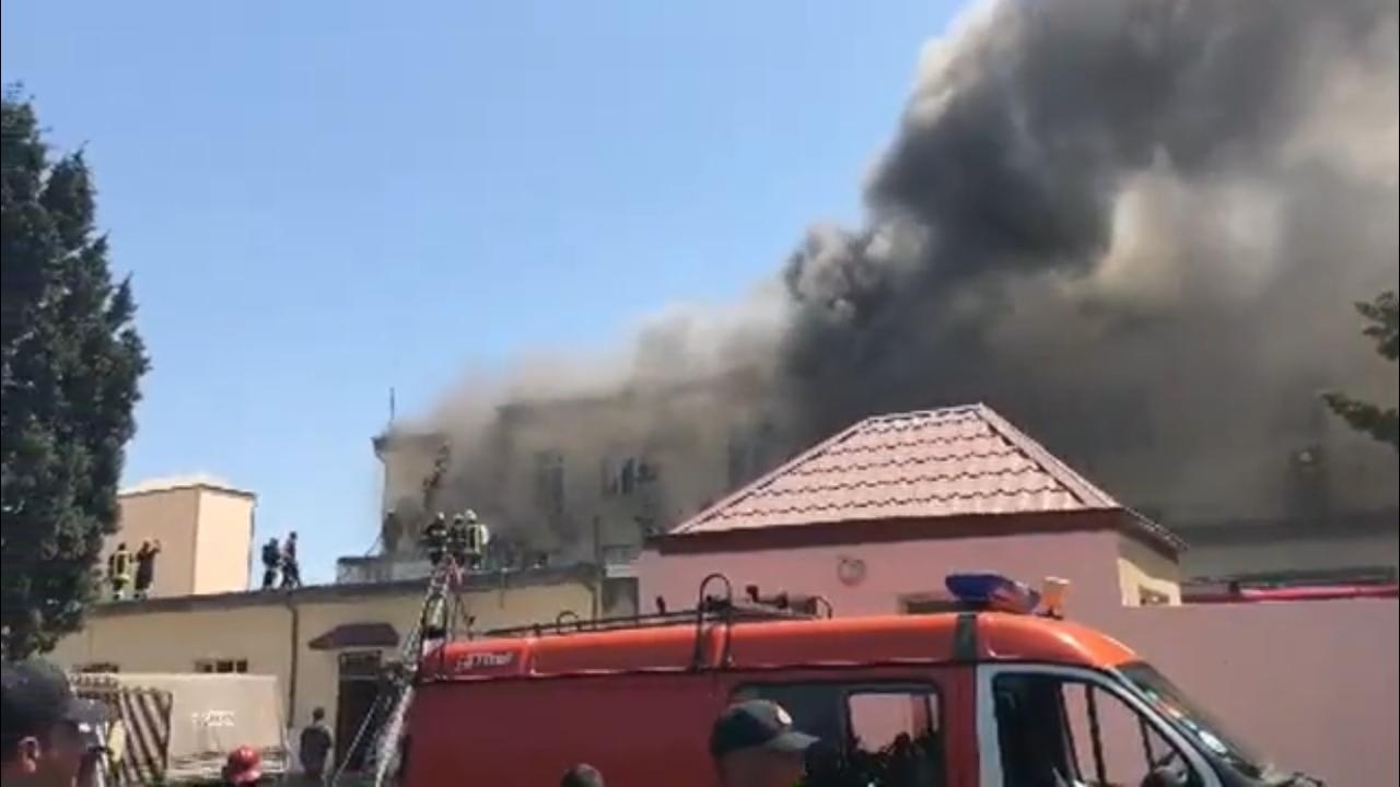 СРОЧНО! Очередной сильный пожар в Баку - ВИДЕО