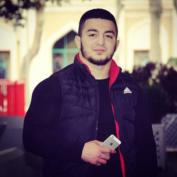 ДТП в Баку: пострадал чемпион мира по MMA