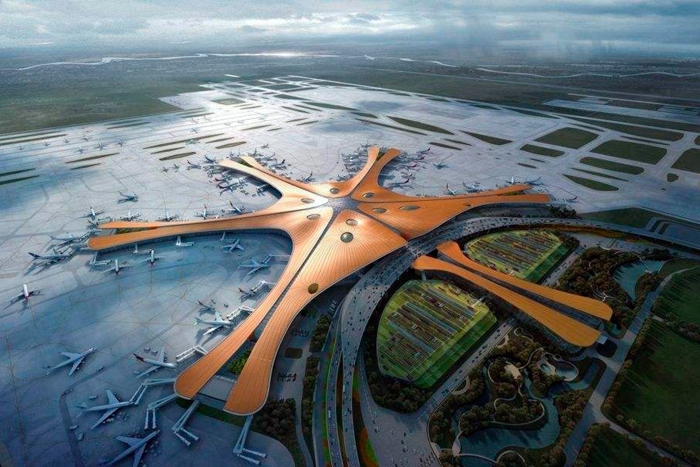 Поражает воображение: Крупнейший в мире аэропорт заработает в сентябре - ВИДЕО