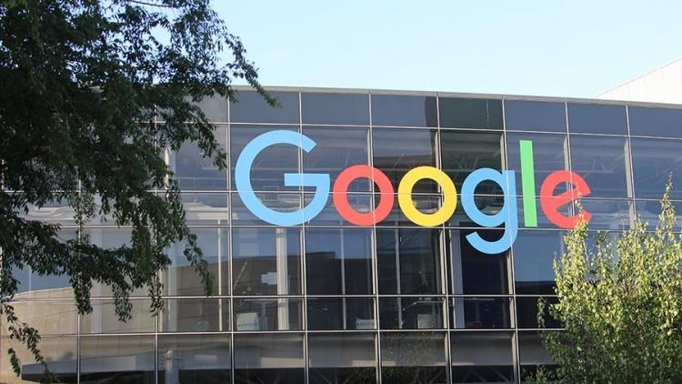 Google призналась, что ее сотрудники слушают записи пользователей