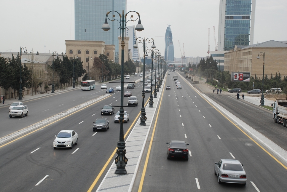 Бакинское транспортное агентство предупредило водителей из-за непогоды