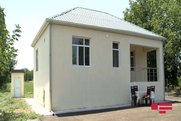 Фонд Гейдара Алиева построил дом для семьи шехида в Агдаме