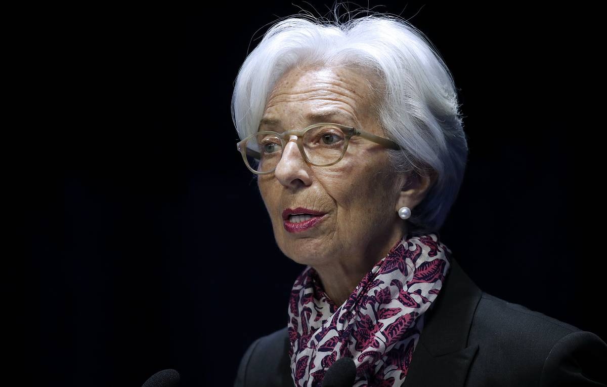 Директор МВФ уходит в отставку