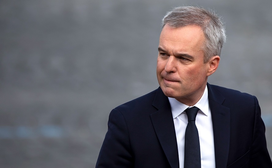 Французский министр лишился должности из-за шикарного обеда