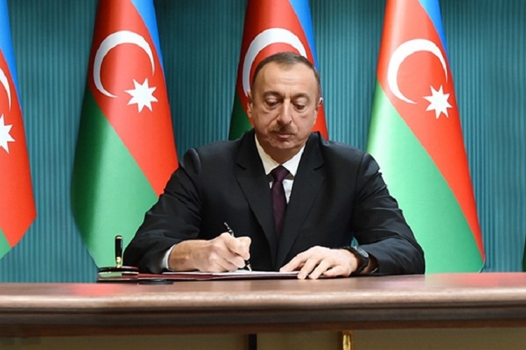 Президент Азербайджана утвердил закон о создании коммерческих судов
