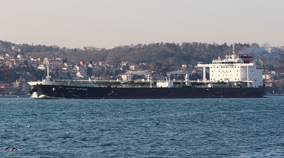Иран назвал причину задержания британского танкера