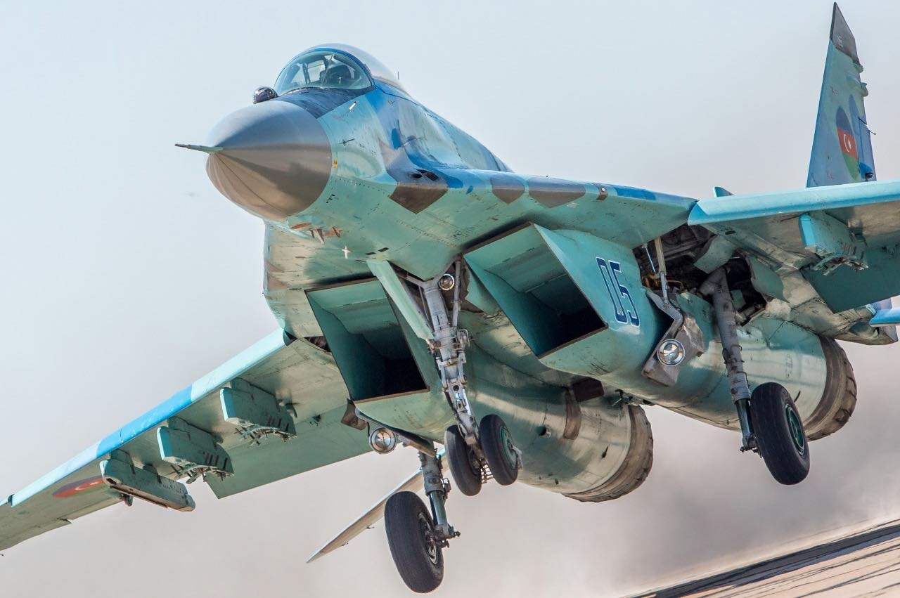 СРОЧНО! Обнаружен рухнувший в Каспий азербайджанский МИГ-29