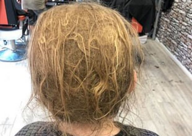 Не стригшийся 10 лет подросток потряс парикмахера - ФОТО