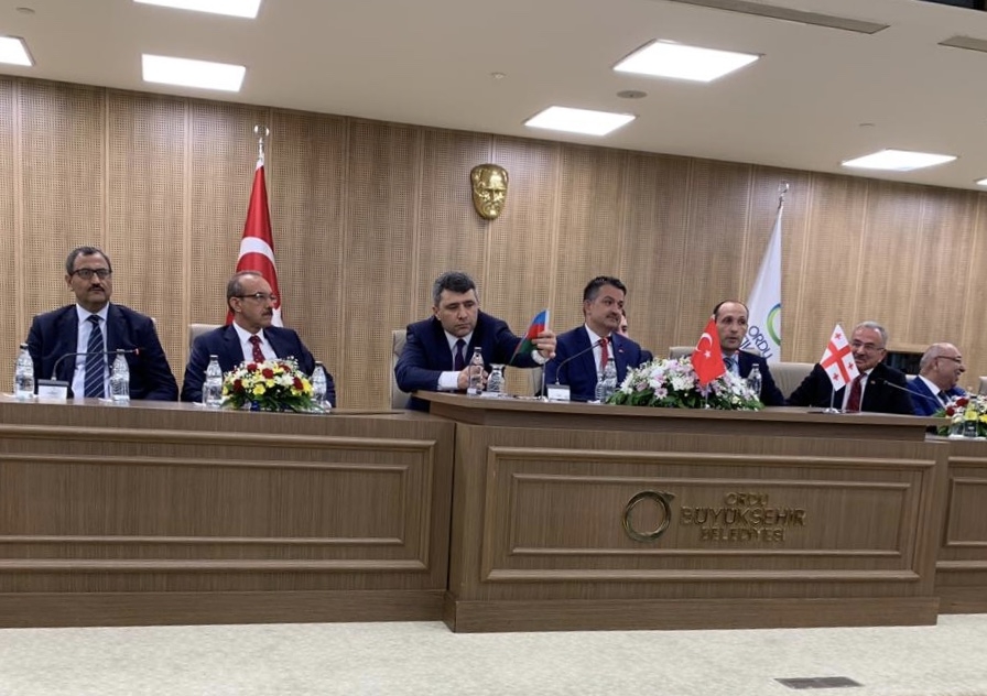 В Турции азербайджанский министр совершил поступок, достойный уважения  - ВИДЕО