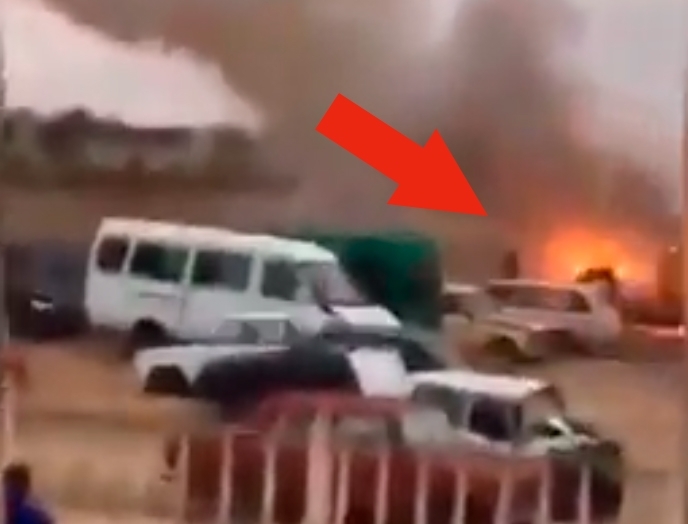 Страшные кадры! ВИДЕО поджога водителем себя и своего Hummer