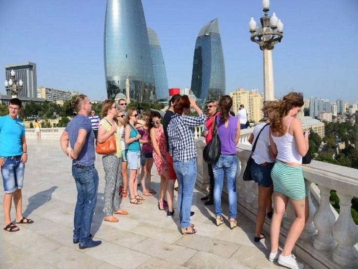 В июле поток туристов в Азербайджан увеличился на 10%