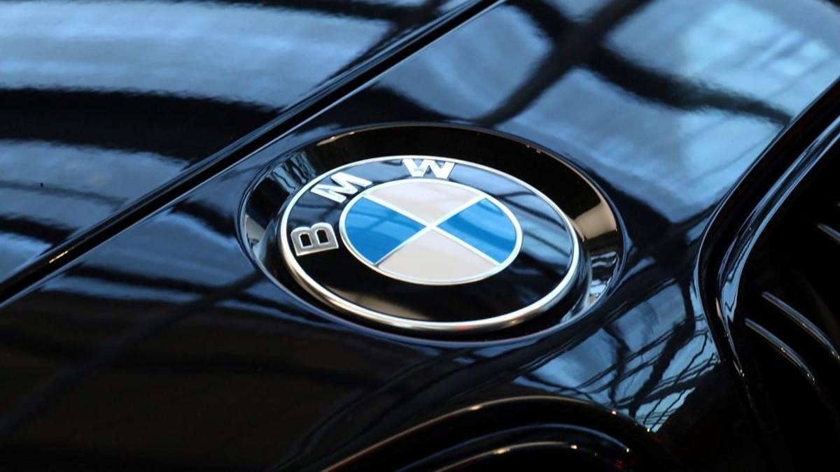 BMW наконец разрушил 100-летний миф — Это не пропеллер! - ФОТО