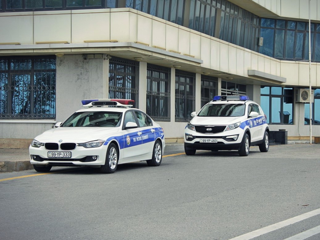 В Баку задержан автохулиган, маскирующий номер своего автомобиля