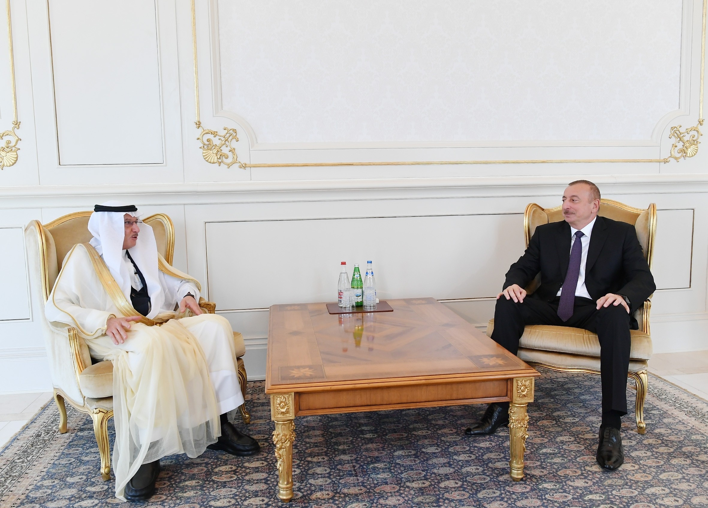 Ильхам Алиев принял генерального секретаря Организации исламского сотрудничества