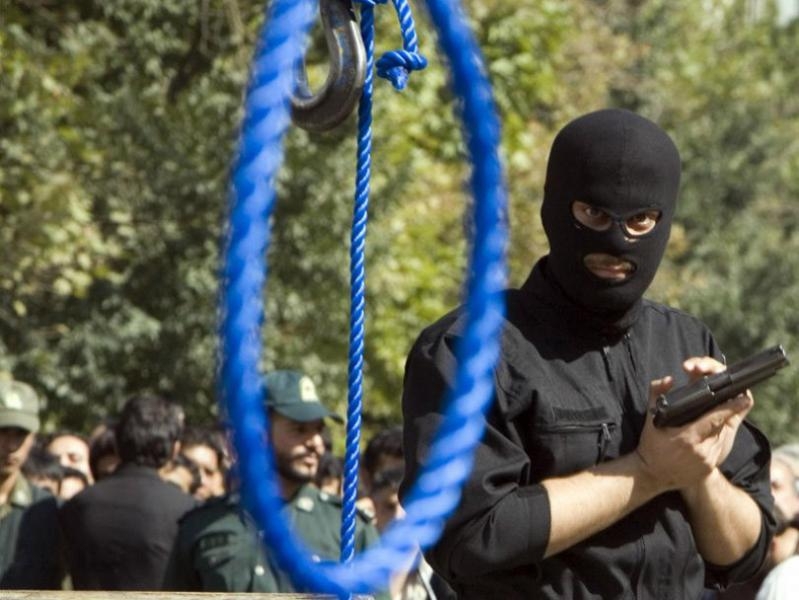 В Иране повесили гея