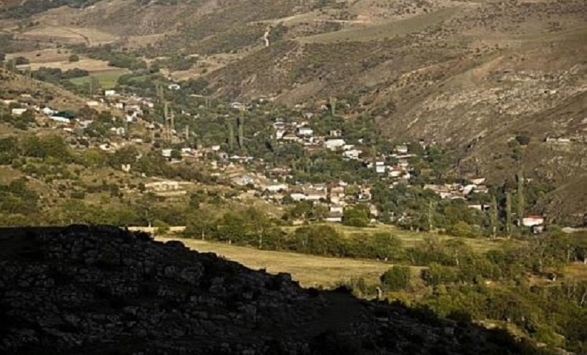 В Гейгеле поймали двоих армян, фотографирующих село