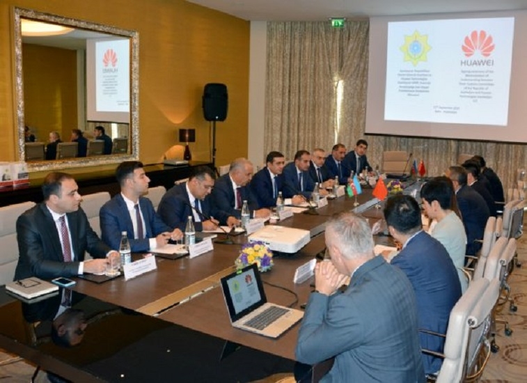Азербайджанская таможня внедряет инновационные технологии - ФОТО