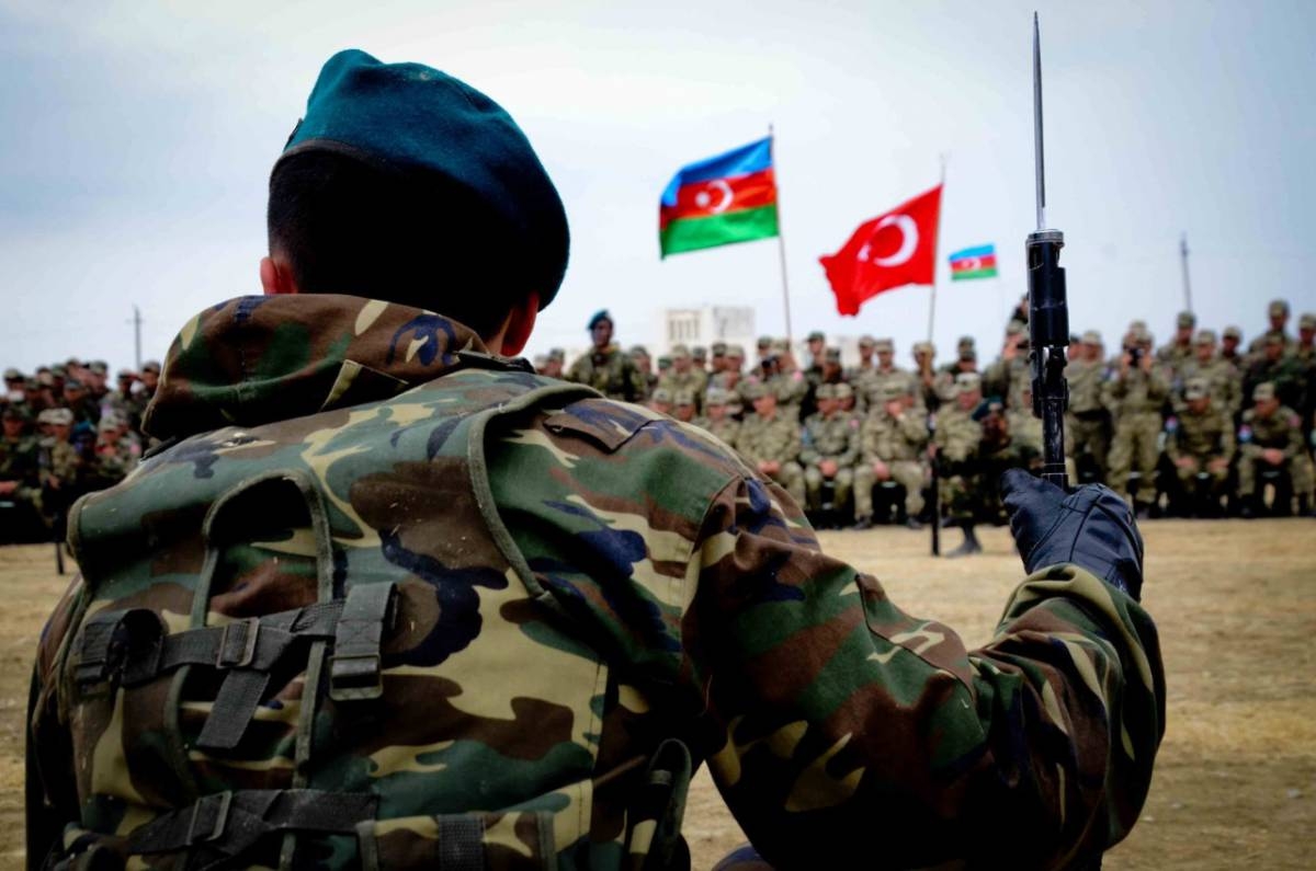 Ереван проследит за военными учениями в Азербайджане, заявляет МИД Армении
