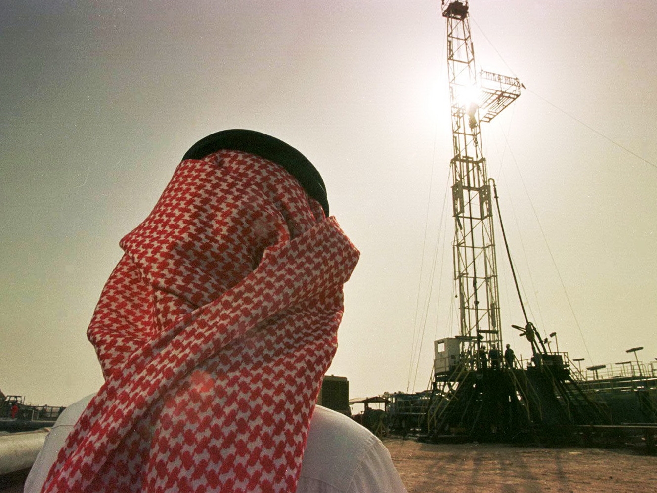 Саудовская Аравия обрушила нефть