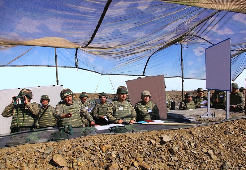 В ходе учений азербайджанской армии проведена рекогносцировка местности