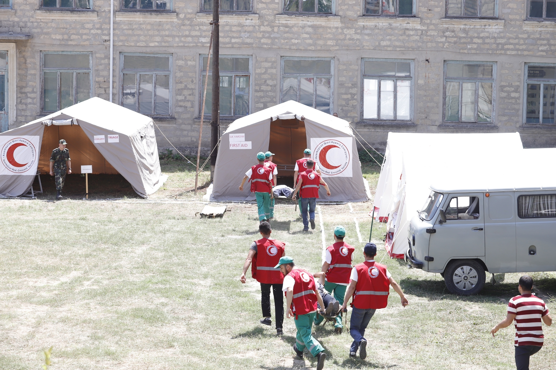 Тело азербайджанского военнослужащего вынесено из нейтральной зоны
