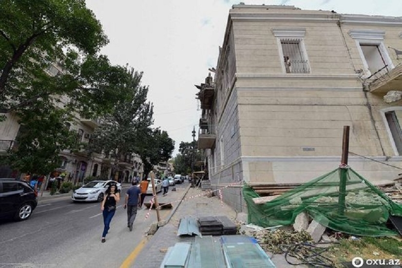В Баку будут снесены два дома