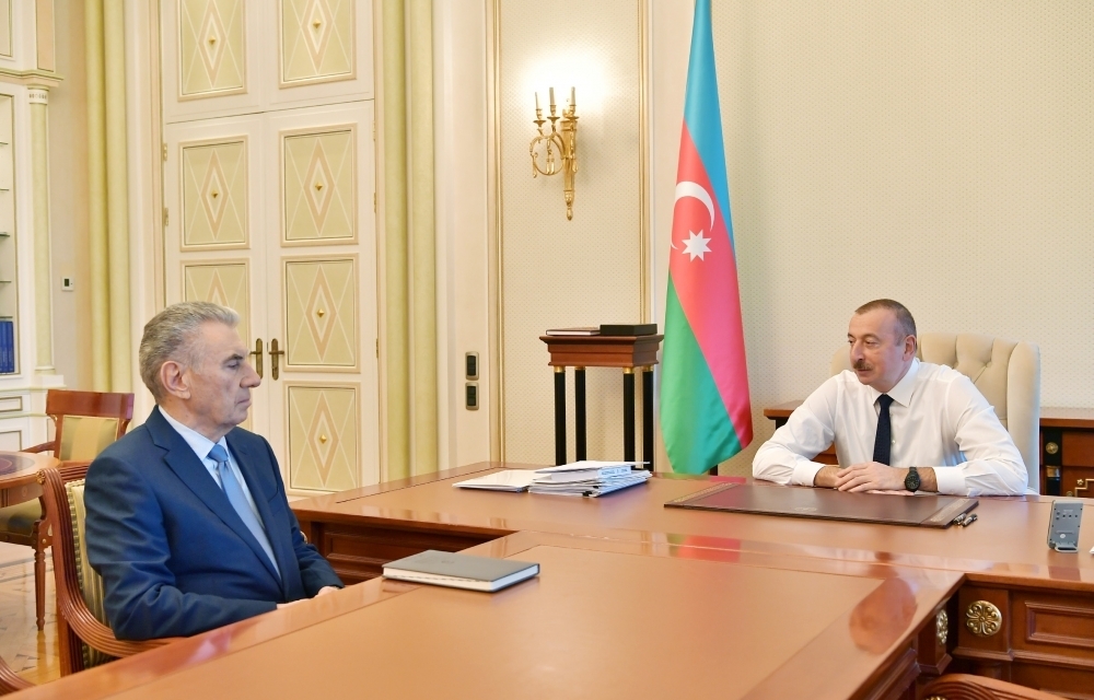 Ильхам Алиев принял Али Гасанова