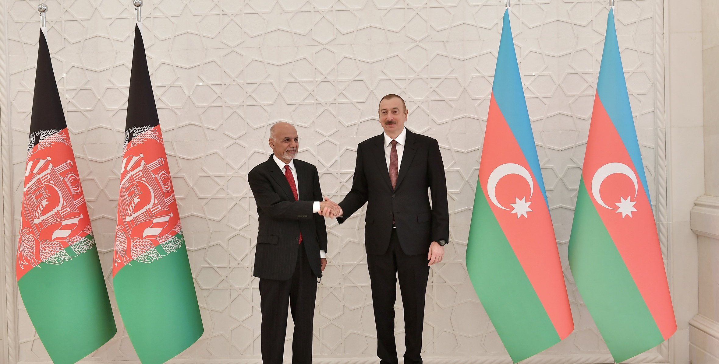 Президент Ильхам Алиев встретился с президентом Афганистана - ФОТО