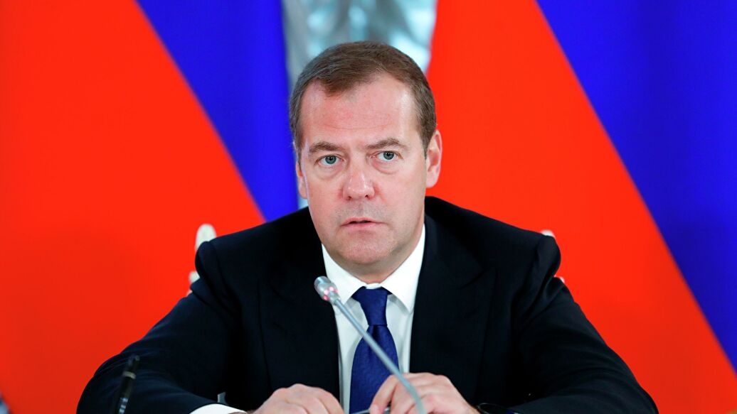Медведев поздравил бакинца Леонида Зорина с юбилеем - ФОТО