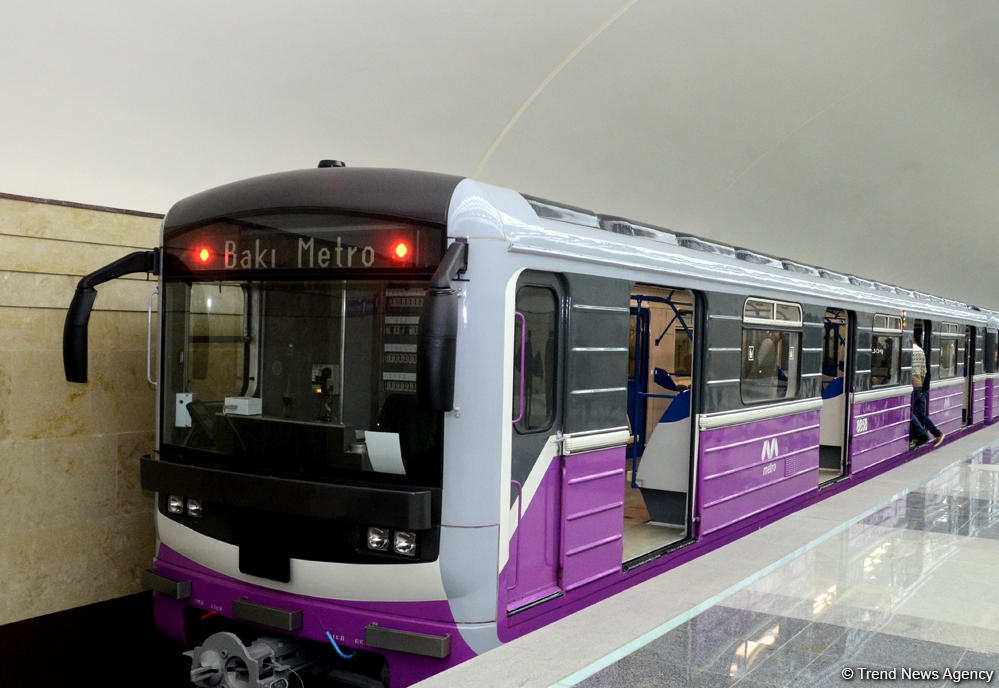 В бакинском метро может быть применена новая система оплаты проезда