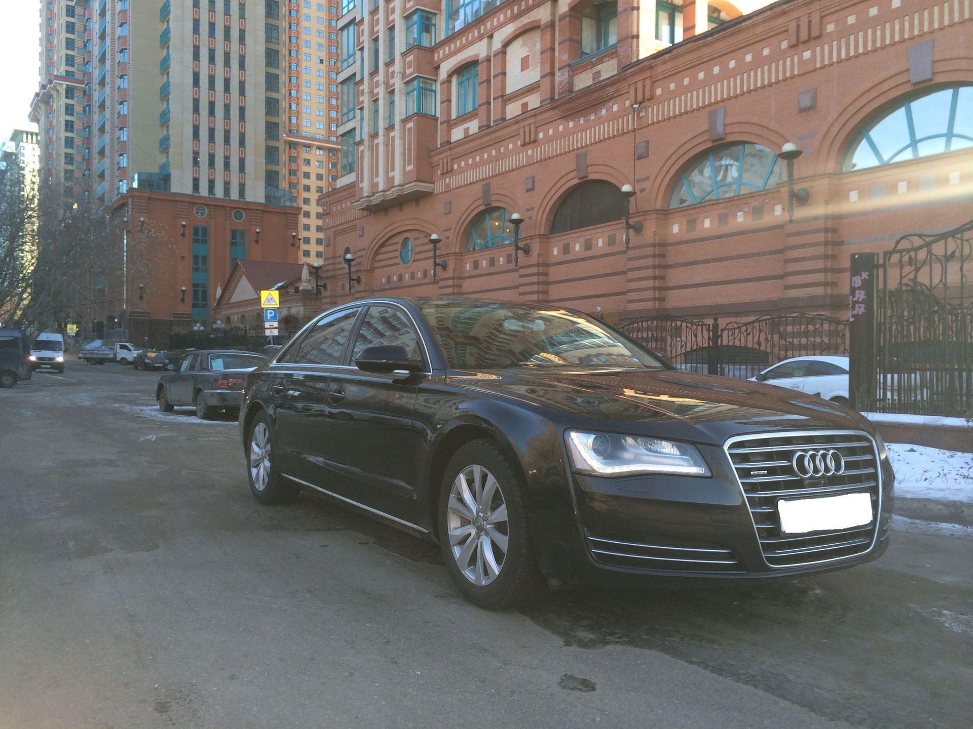 В Москве остановили Audi А8 с вооруженными азербайджанцами