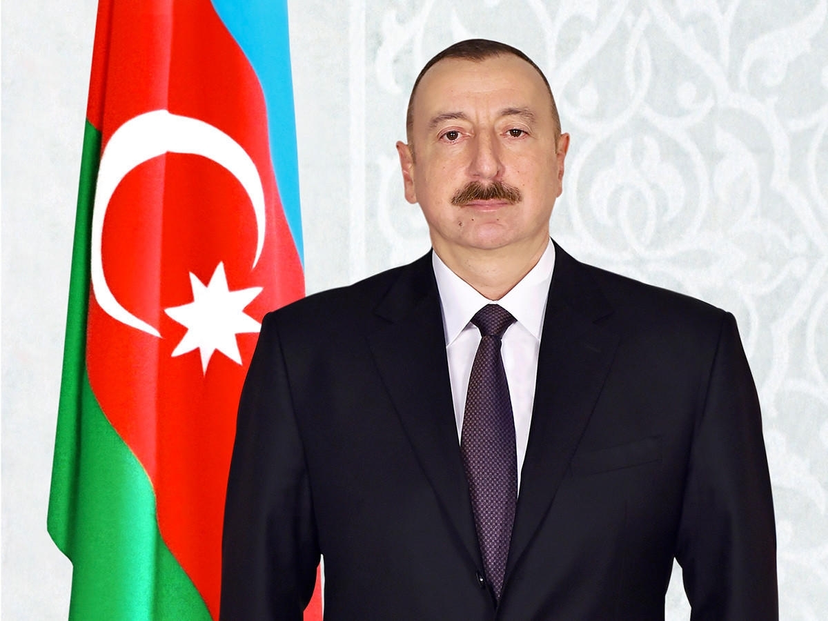 Президент освободил от должности главу ИВ Сураханского района Баку